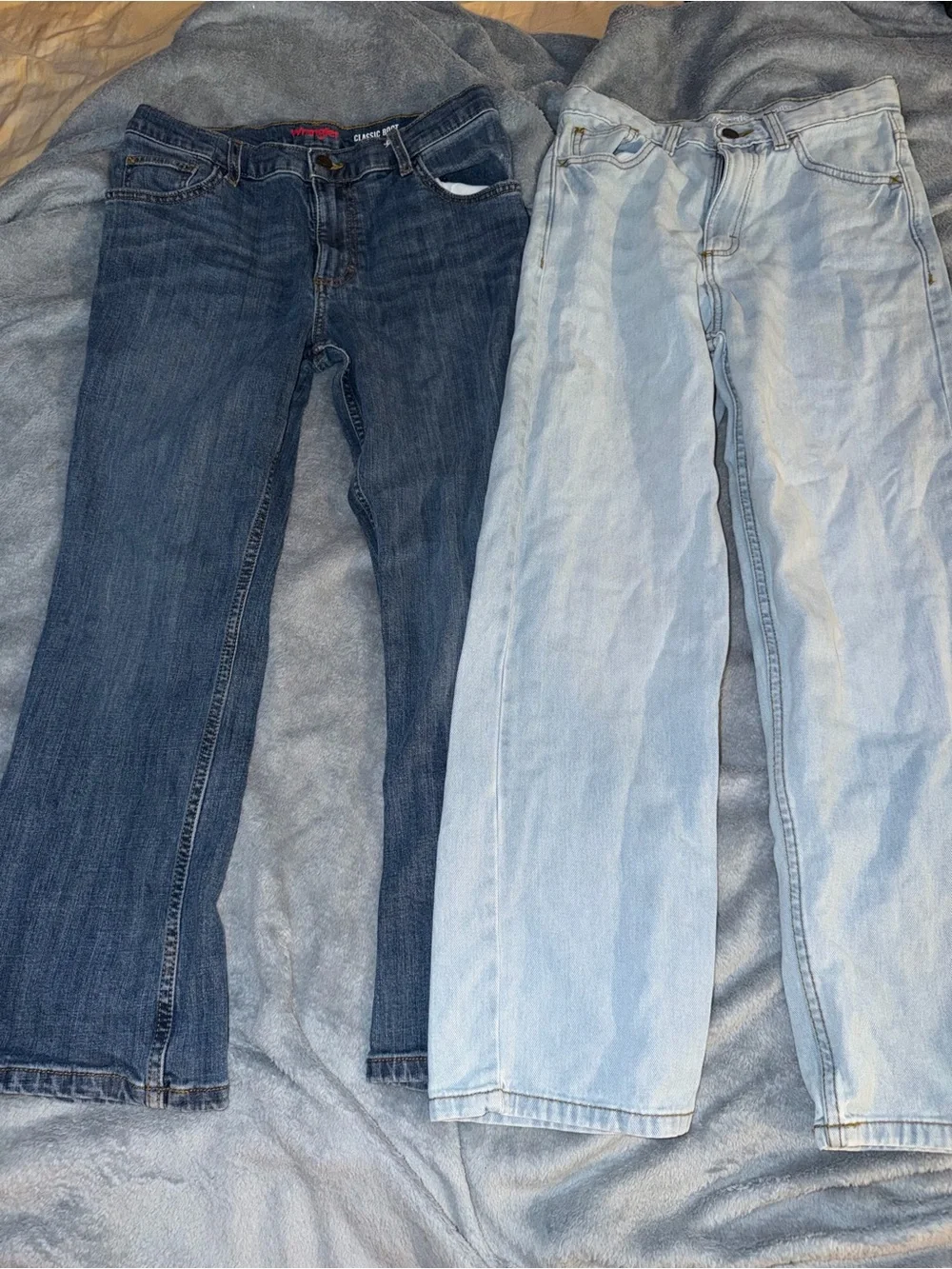 Wrangler Boy's Jeans in Dark Blue & Light Blue Washes